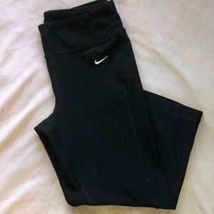 Nike crop workout leggings